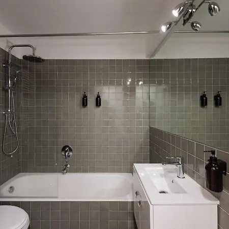 Urban House - Bright House Navigli Center