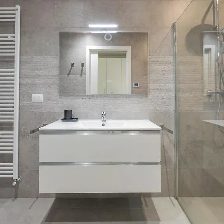 Xenia - Modern Three-room In Moscova Area