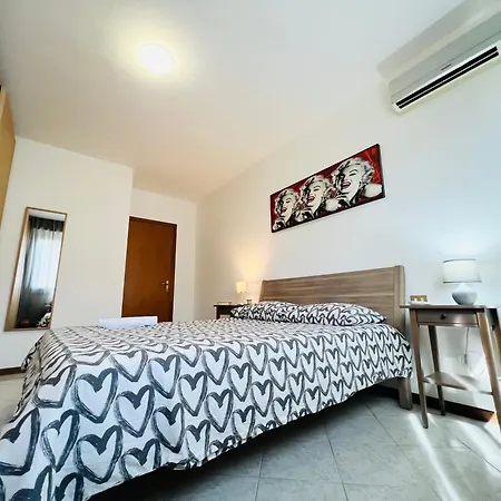 Very Big With 2 Balcony In Navigli District *