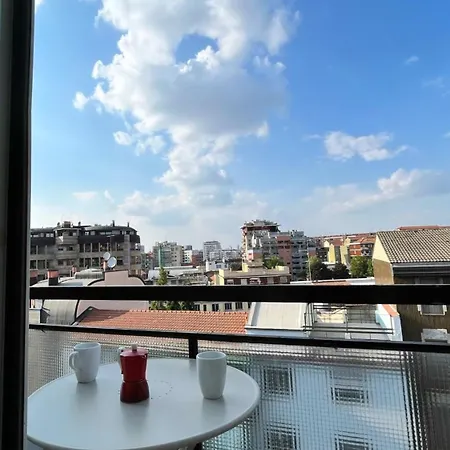 Nilce With Balcony Close To The Metro *