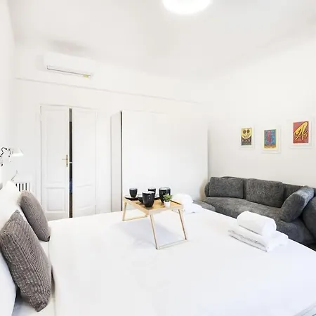 Easylife - Elegance And Design In Solari Area *