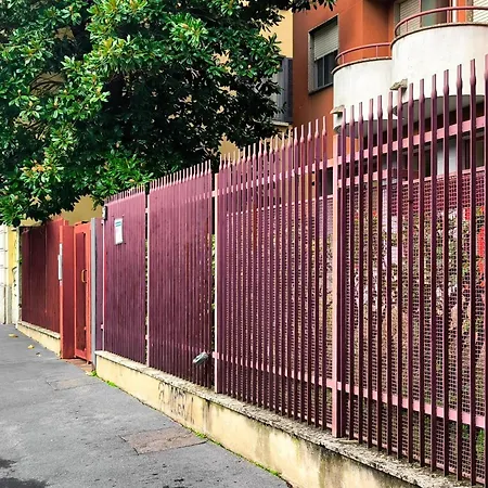 Apartmán Joivy Cosy With Balcony Near The Centre