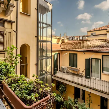 Duomo-navigli - Elegante In Centro Storico Апартаменты Милан