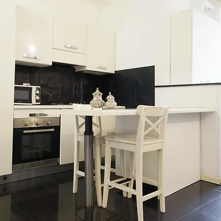 Bilocale Zona 200metri Da Stazione * Milano