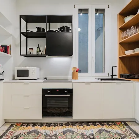 Porta Venezia-exclusive Design Apartment-2 Апартаменты *