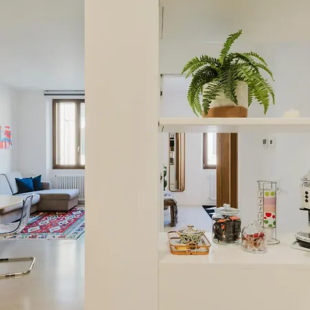 Porta Venezia-exclusive Design Apartment-2