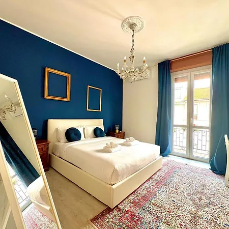 Apartment-navigli-house Of Mirrors *