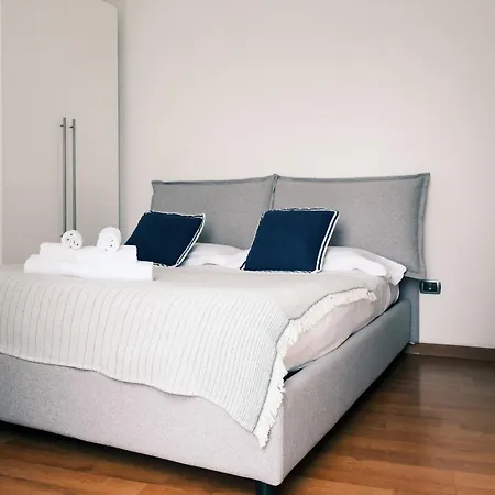 Comecasa 2 Bedrooms 450mt From Duomo Milan