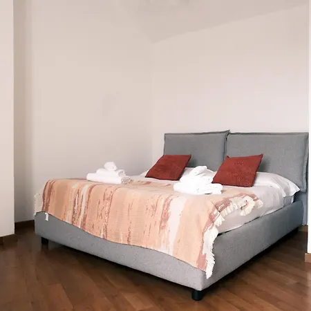 Apartment Comecasa 2 Bedrooms 450mt From Duomo Milan