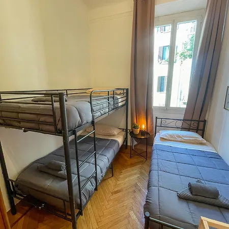 Dea Dreams - Old Style Apartment