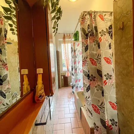 Dea Dreams - Old Style Apartment *