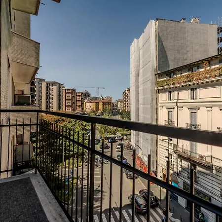 Stylish & Cozy Loft Near Life - Metro 50m Appartamento *