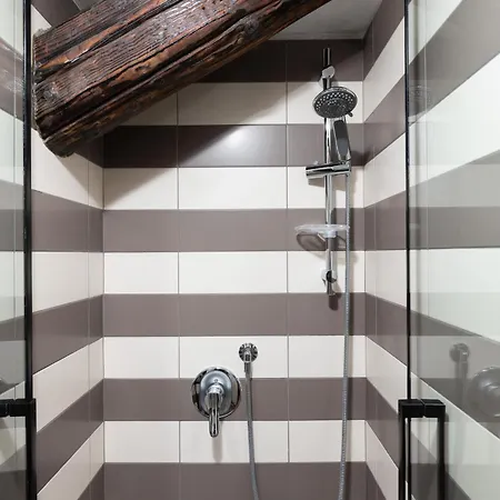 아파트 I M1-m2 2min I Strategic, Modern, Quiet *