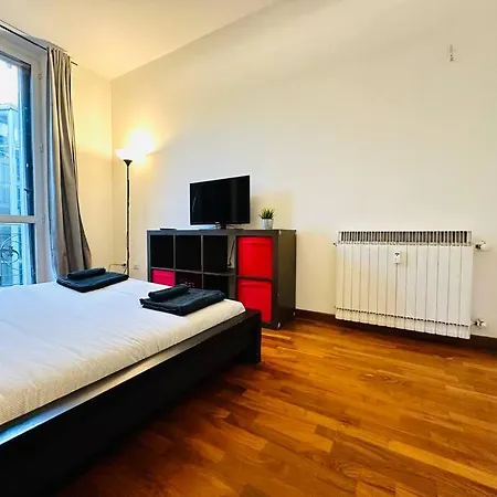 Corso Buenos Aires 2br Sofa Bed, M1 M2 Loreto, * Milano