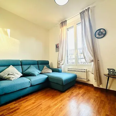 Corso Buenos Aires 2br Sofa Bed, M1 M2 Loreto, شقة