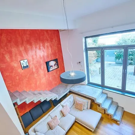 Appartamento Ampia Casa Indipendente Con Giardino Privato Milano