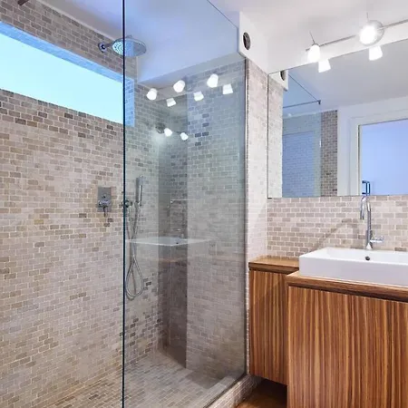 Ampia Casa Indipendente Con Giardino Privato Milan