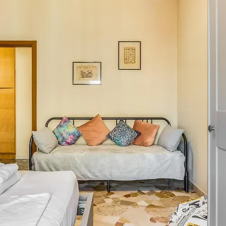 Apartament Via Morgantini 5 Pax Wi-fi Mediolan
