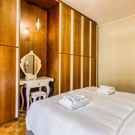 Via Morgantini 5 Pax Wi-fi