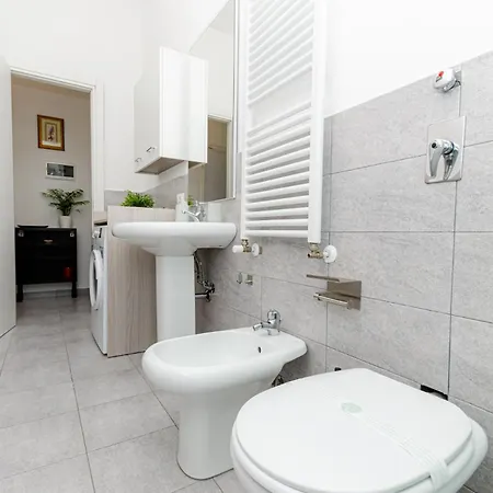 Appartamento Vivimihome - Crespi House A 3 Minuti Dalla Metro Milano