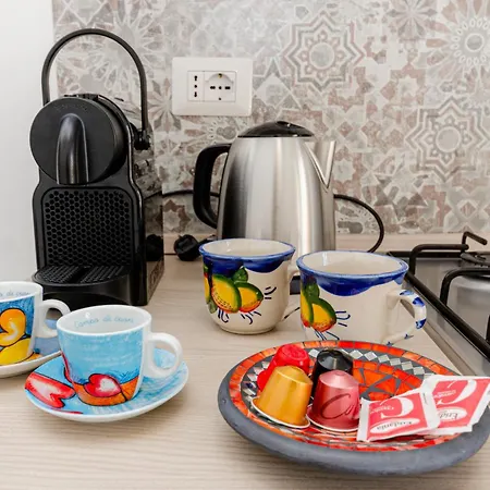 Vivimihome - Crespi House A 3 Minuti Dalla Metro Apartamento