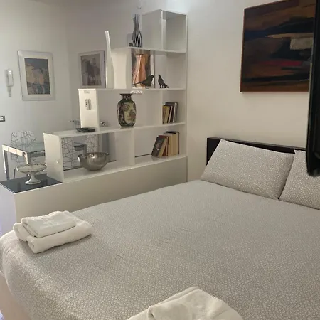 Cozy In Downtown Appartement Milaan