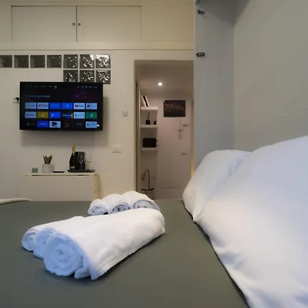 The Cozy Corner - Feel At - M3 Maciachini Appartamento Milano