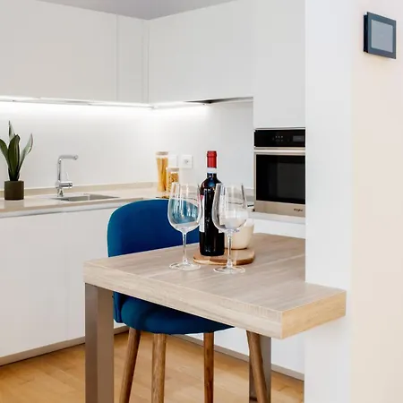 Manzoni 44 Apartment *