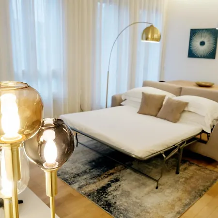 Manzoni 44 * Milan