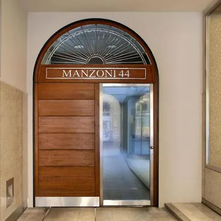 Apartment Manzoni 44