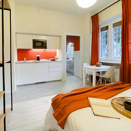 Woods - Self Check-in, Design District Appartement