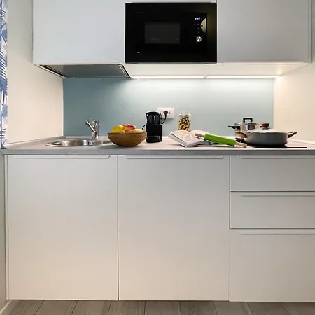 Apartman Blue Palm Jungle Self Checkin Design Milánó