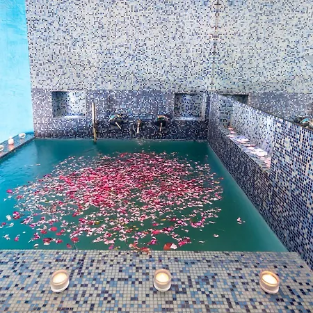 San Babila Luxury - 7sundays * Milano