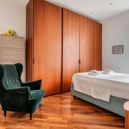 Brand New 4 Pax Wi-fi - Piazza Napoli Apartment *