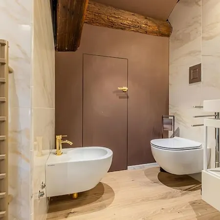 Duplex Lusso Con Terrazzo Panoramico Vicino Duomo Апартаменты *