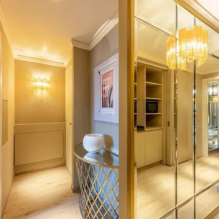 Duplex Lusso Con Terrazzo Panoramico Vicino Duomo * Милан