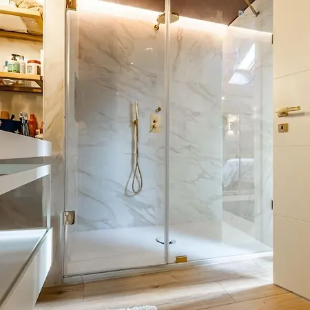 Duplex Lusso Con Terrazzo Panoramico Vicino Duomo Apartament