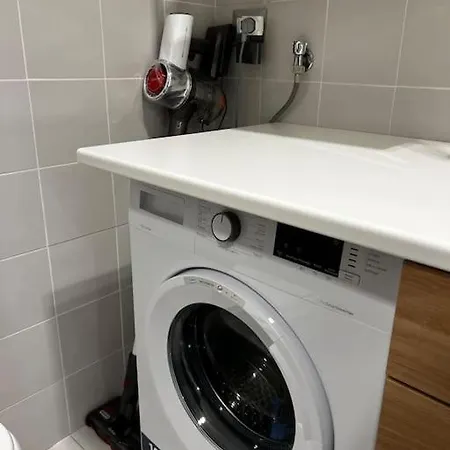 Lejlighed Stadio Fiera Ampio E Luminoso Con Balcone Milano