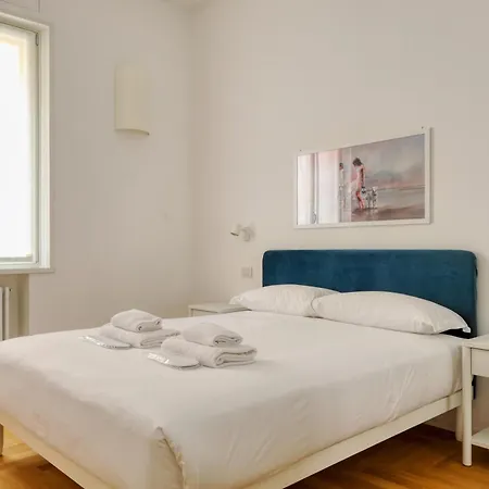 Just Urban - Bright And Beautiful - Corso Genova Apartment