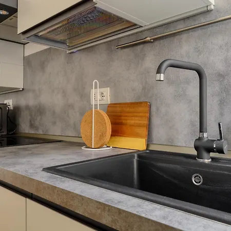 Apartment Just Urban - Bright And Beautiful - Corso Genova Milan