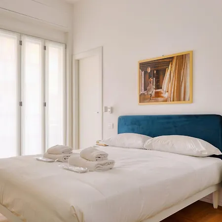 Just Urban - Bright And Beautiful - Corso Genova Apartment *