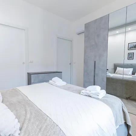 Luxury - Valassina 45 Apartment *