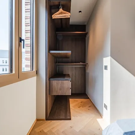 Appartement Terrazza Con Jacuzzi E Vista Iconica Sul Duomo Milaan