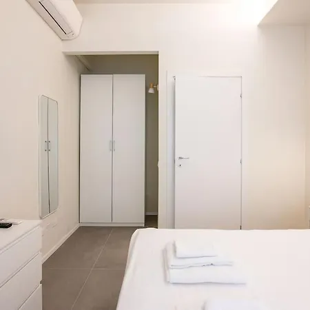 Modern Ac, Wifi Next To 2 Metro Line Stations And Life Area * Milano