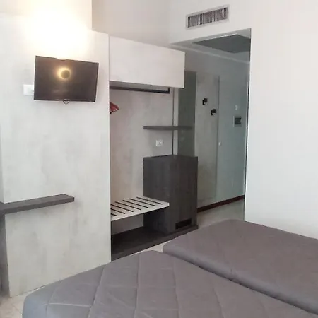 Hotel Mistral Milan