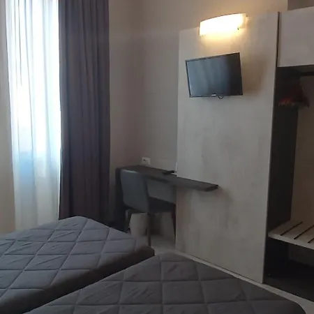 Mistral 3* Milan