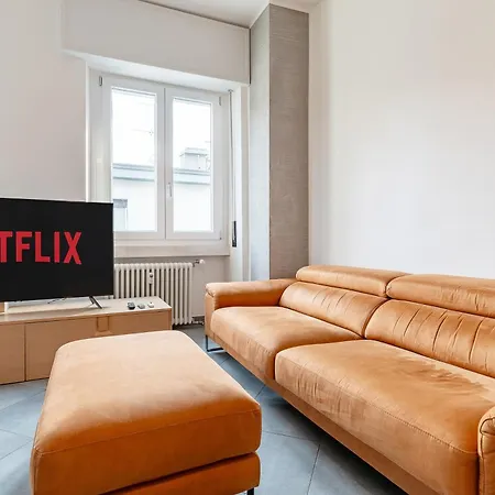 Citylife View And 10 Minutes By Walk Modern *