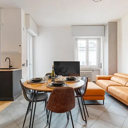 Apartment Citylife View And 10 Minutes By Walk Modern