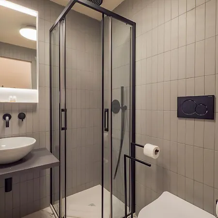 Xenia - Renovated Two-room In Sant'ambrogio Apartman