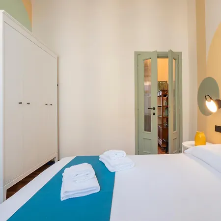Xenia - Renovated Two-room In Sant'ambrogio Apartman *